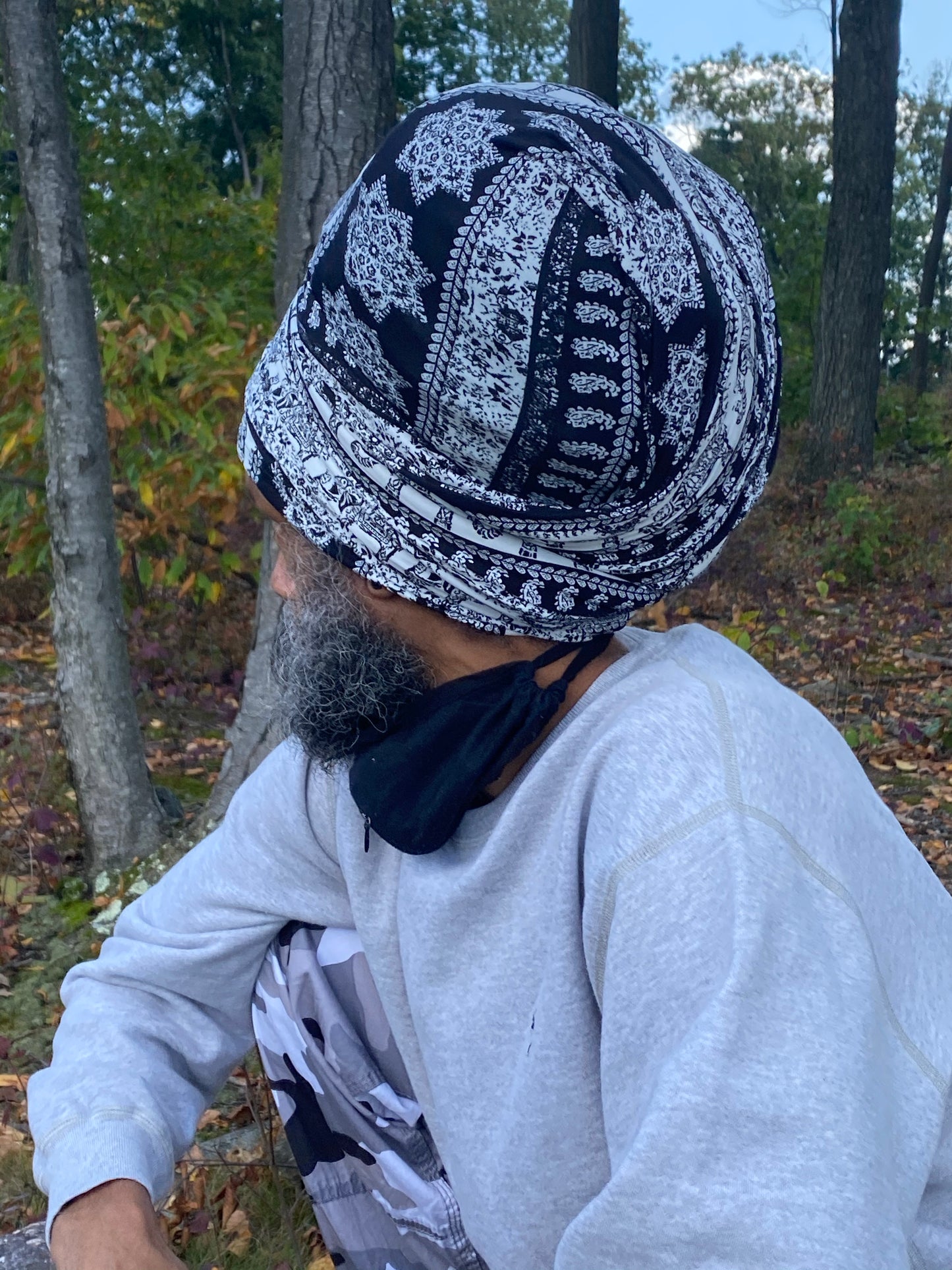 Black n White Tubular Wrap