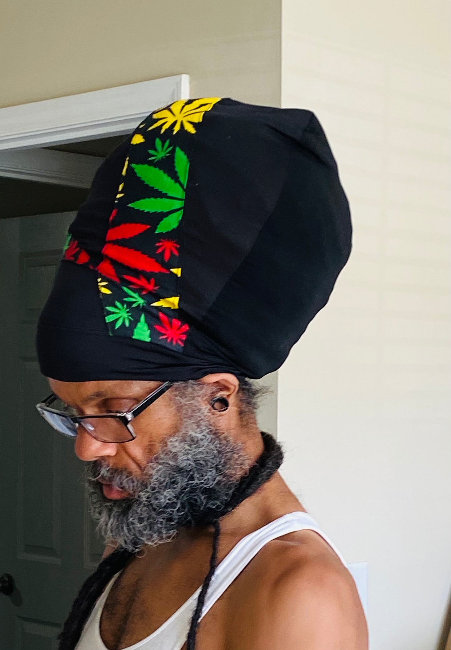 Black Ises Cannabis Stretch Hat