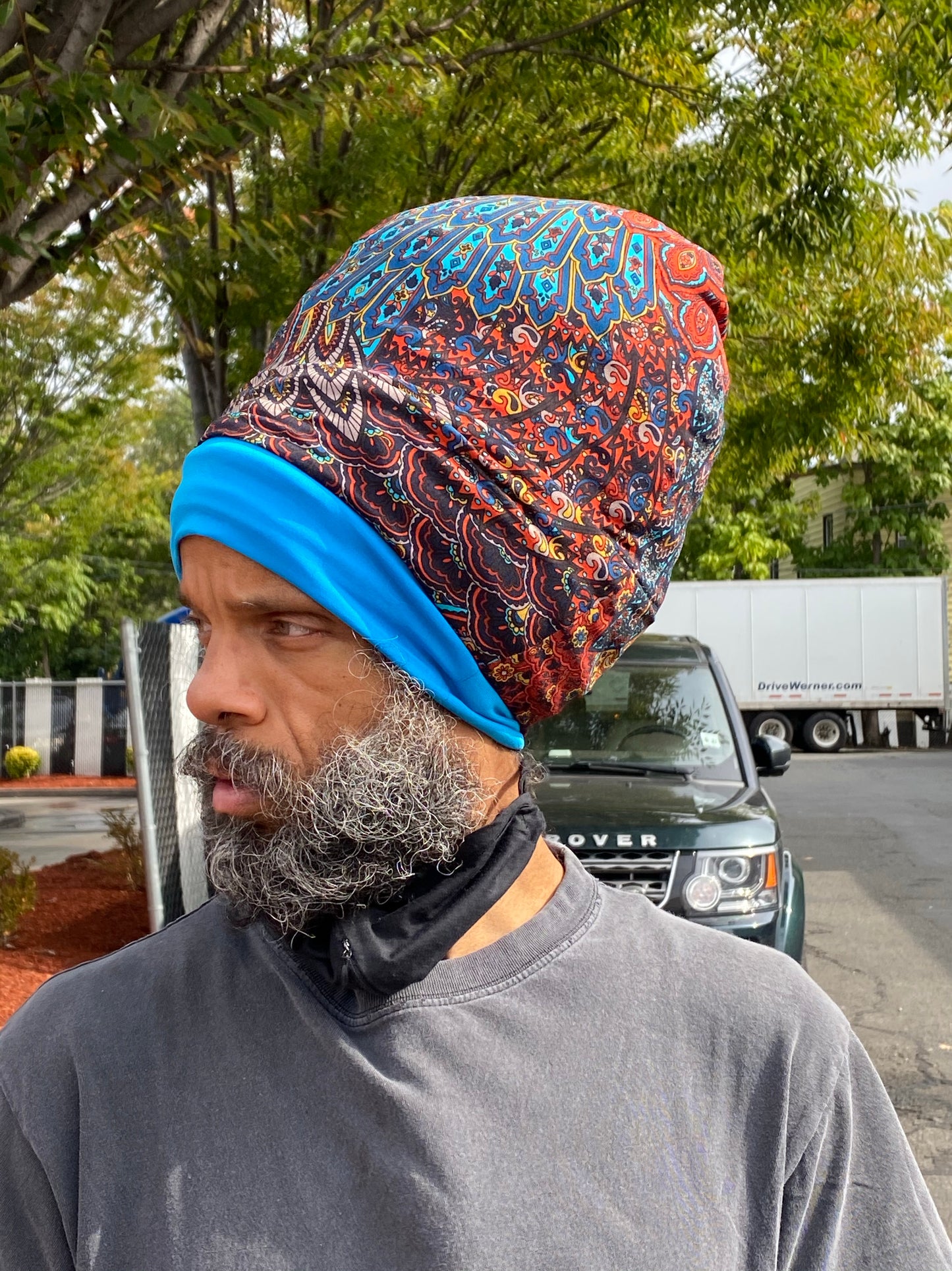 Yes I Multicolor Stretch Hat